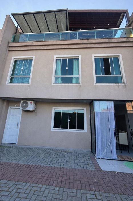 Casa Triplex - Venda - Costeira - Paranagu� - PR